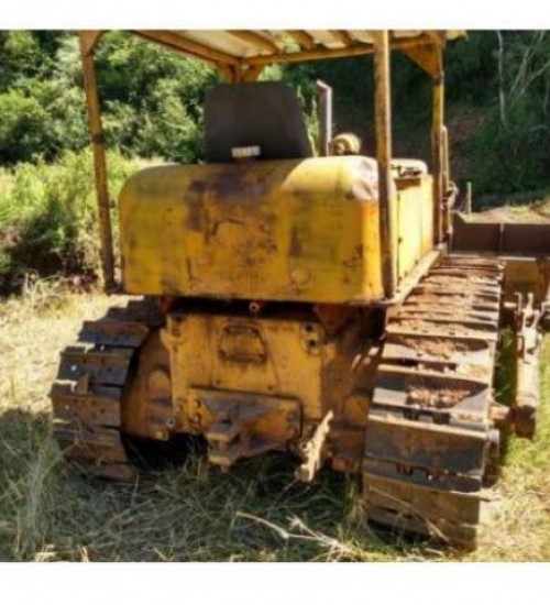 Trabalhador morre esmagado por trator esteira em fazenda