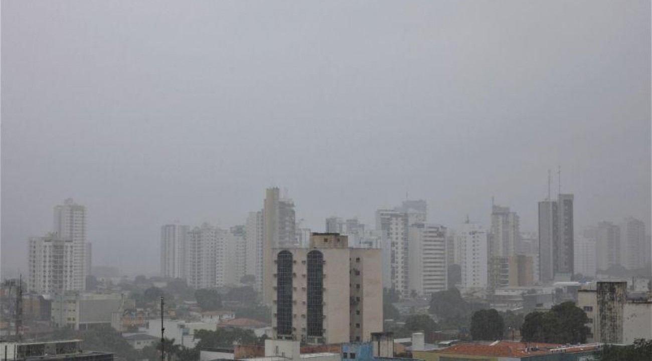 Especialistas Alertam para Risco de Novas Inundações em Cuiabá em Meio a Temporais no Sul