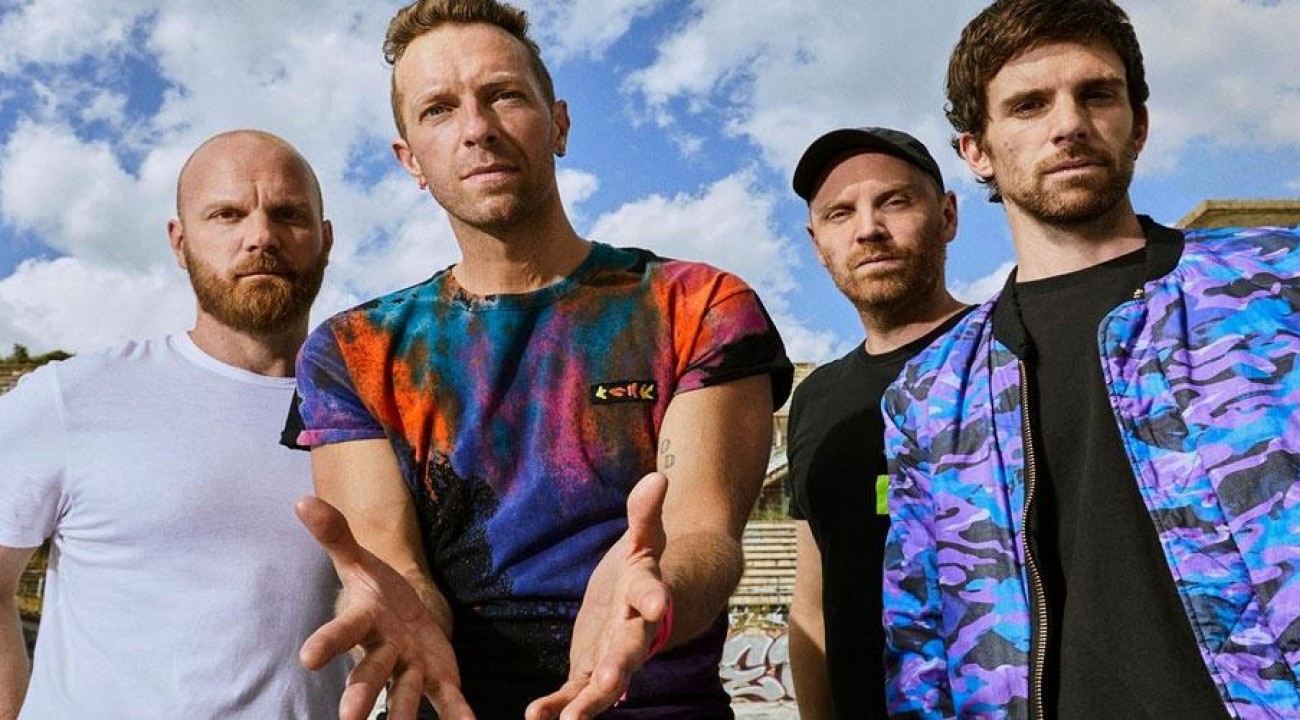 Coldplay libera clipe de “Feelslikeimfallinginlove”